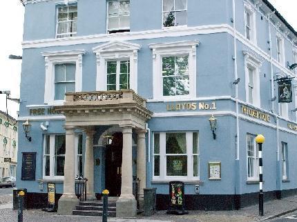 The Queen'S Hotel Wetherspoon Newport  Exterior foto